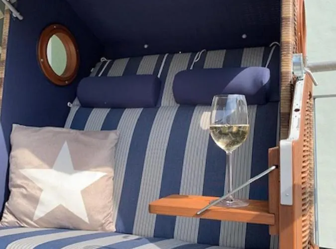 47 1 S Waterkant * 쉴리그